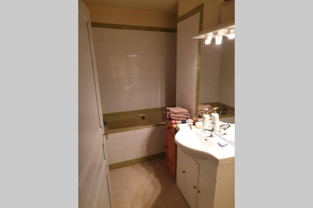 Chez Jose Apartment ริเยซ์ ภายนอก รูปภาพ